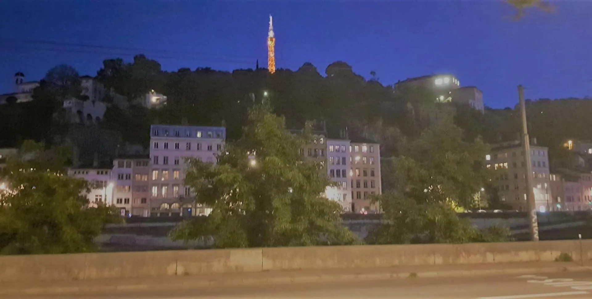 شقة Le Couvent Saint Vincent ليون